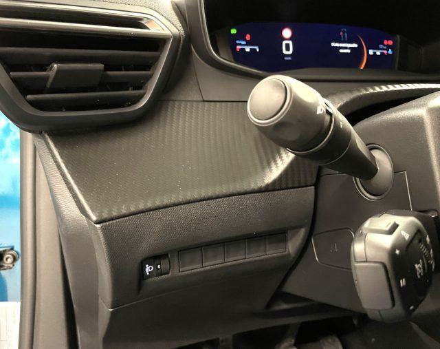 PEUGEOT 2008 1.2 PureTech 100 CV Allure Pack Nav/Visio KM0 MY26