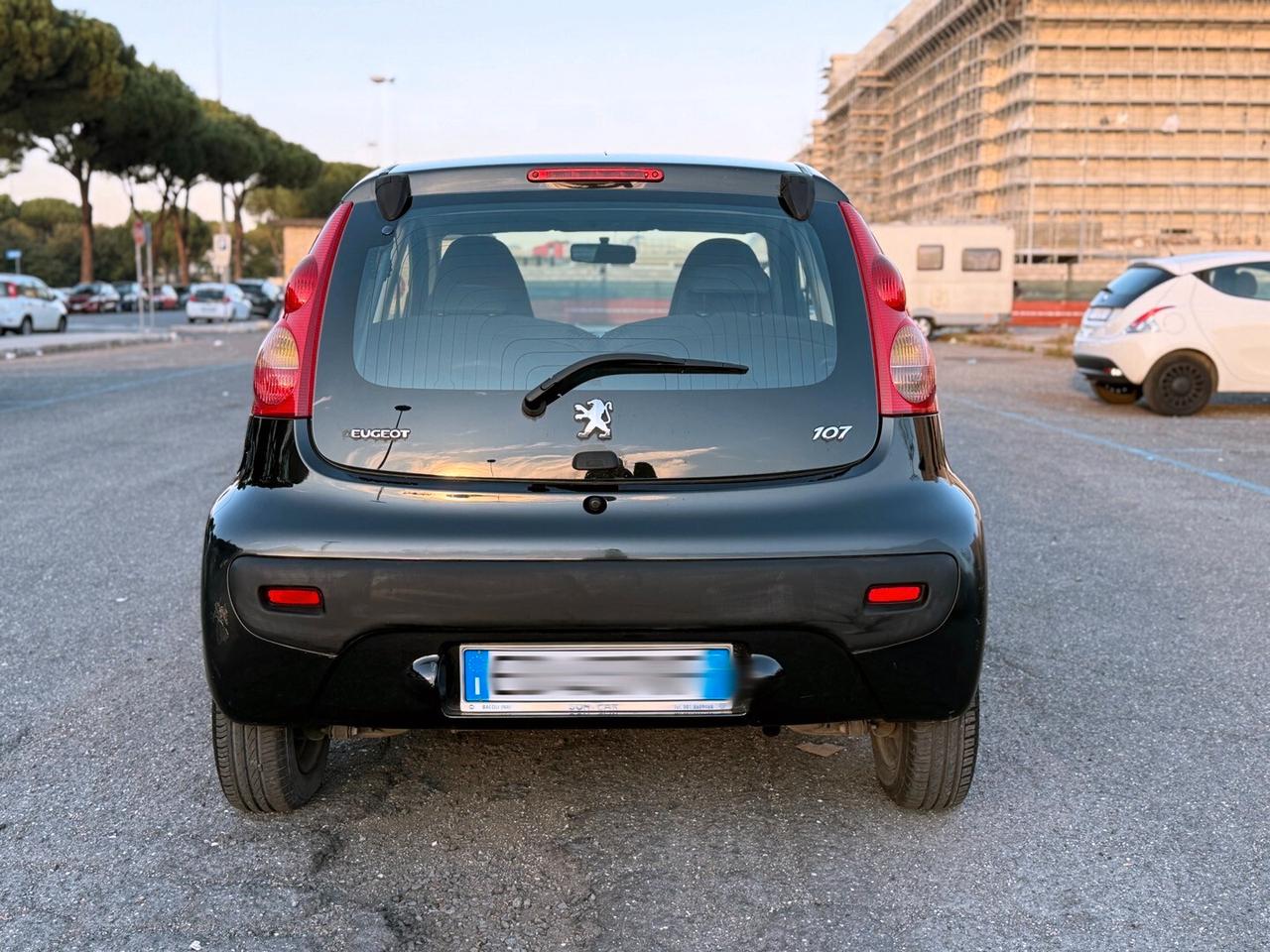 Peugeot 107 1.0 68CV 5p. - 2011