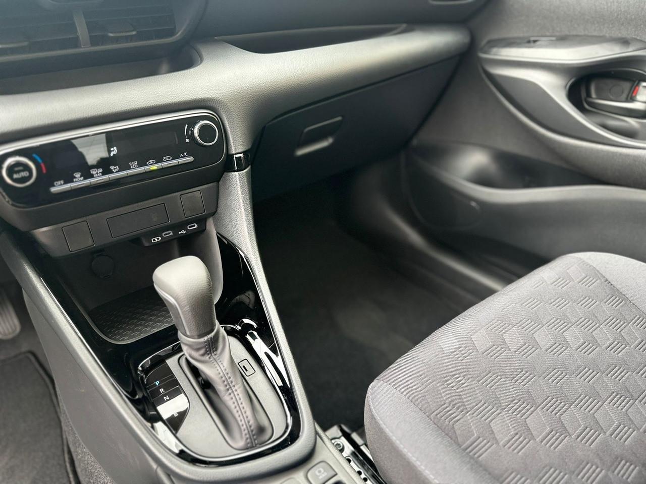 Toyota Yaris 1.5 Hybrid 5 porte Trend