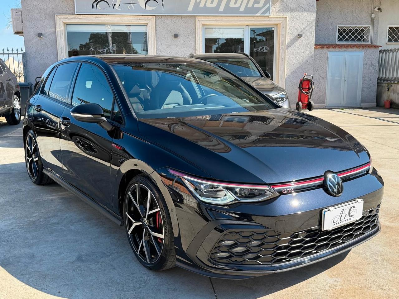 Volkswagen Golf 2.0 TSI GTI DSG