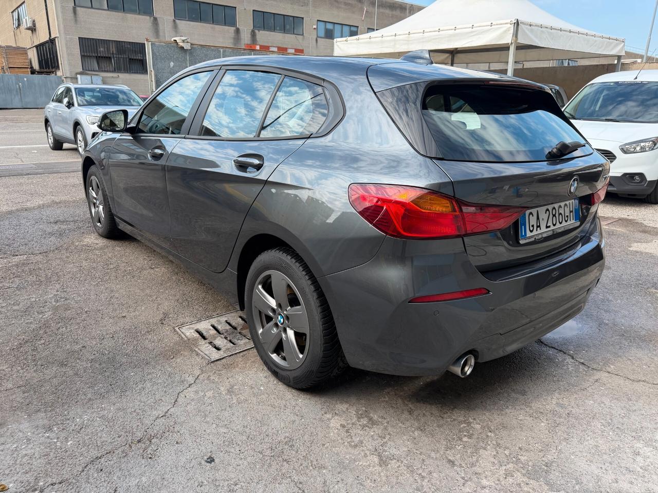 Bmw 116 116d 5p. Business Advantage