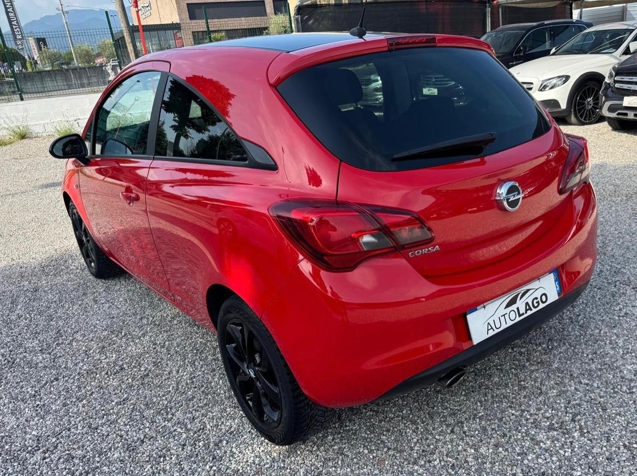 Opel Corsa 1.2 Coupé b-Color