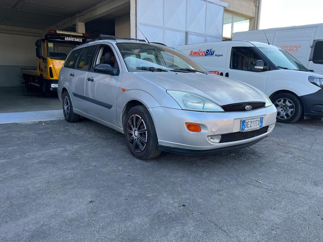 Ford Focus 1.6i 16V cat SW Ambiente