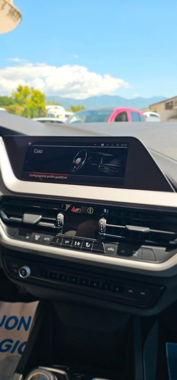 Bmw 116 116d 5p. Advantage