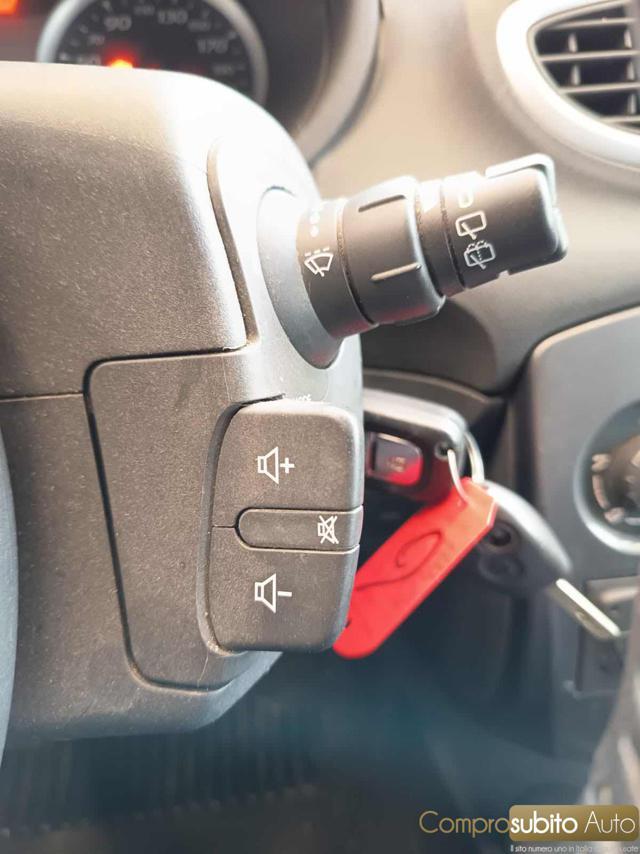 RENAULT Clio 1.2 16V 5 porte GPL