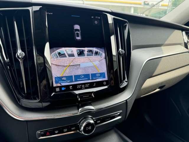 Volvo XC60 B4 automatico Plus Dark awd N1