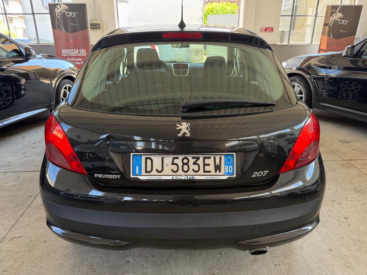 Peugeot 207 1.6 HDi 90CV 5p. XT