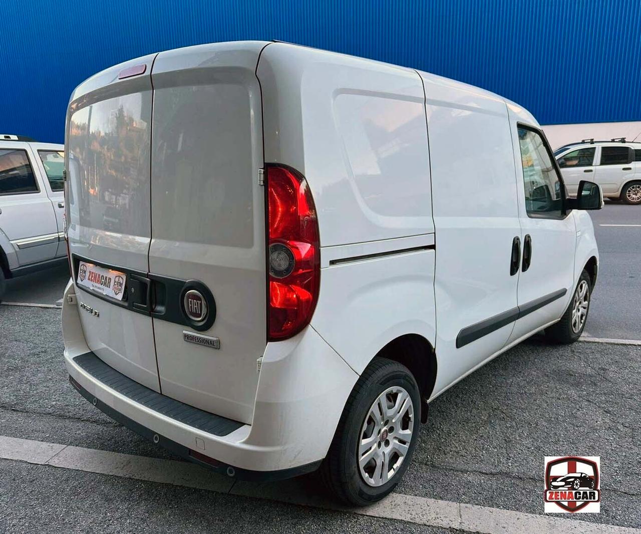 FIAT DOBLO' 1.3 MJET 95 CV NAVIGATORE SENSORI DI PARCHEGGIO UNICO PROPRIETARIO