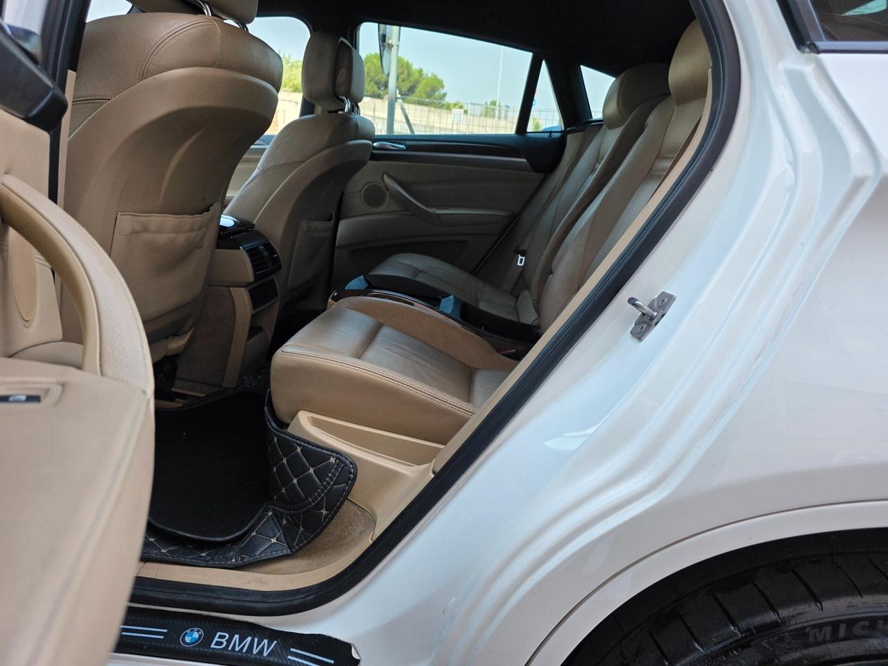 Bmw X6 xDrive30d Futura- SCHERMO GRANDE - PEDANE - ALLESTIMENTO M
