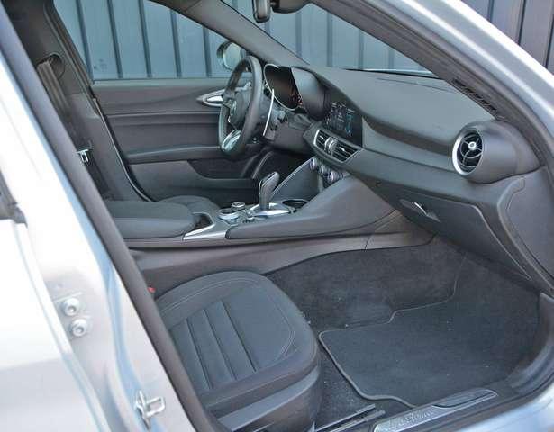 Alfa Romeo Giulia 2.0 t Sprint Q4 TURBO 280cv AT8 BENZINA