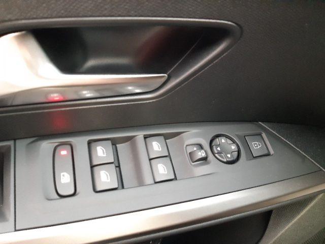 PEUGEOT 3008 Hybrid 145 e-DCS6 Allure