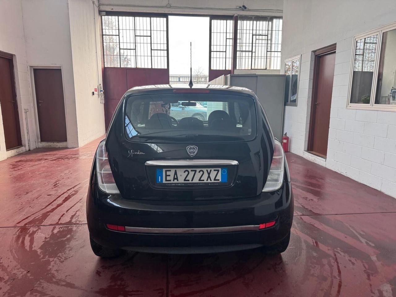 Lancia Ypsilon 1.4 Platinum Ecochic GPL neopatentati