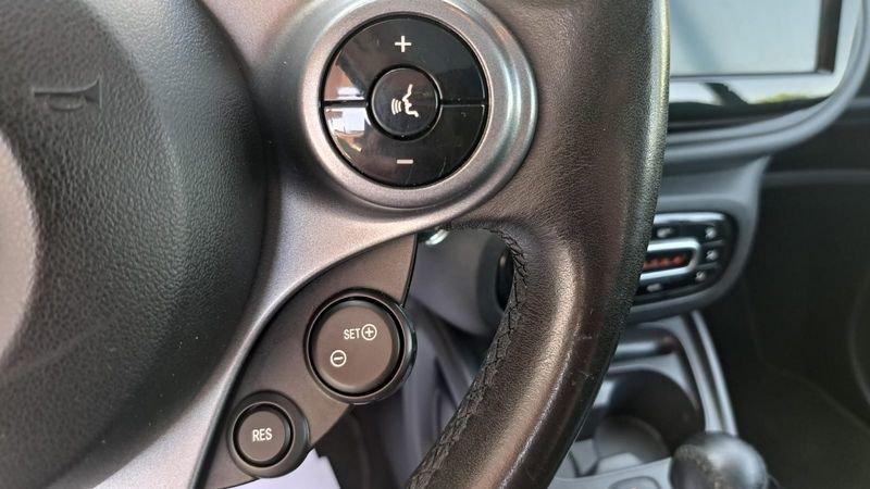 smart fortwo 70 1.0 Passion-NAVI/CERCHI BLACK