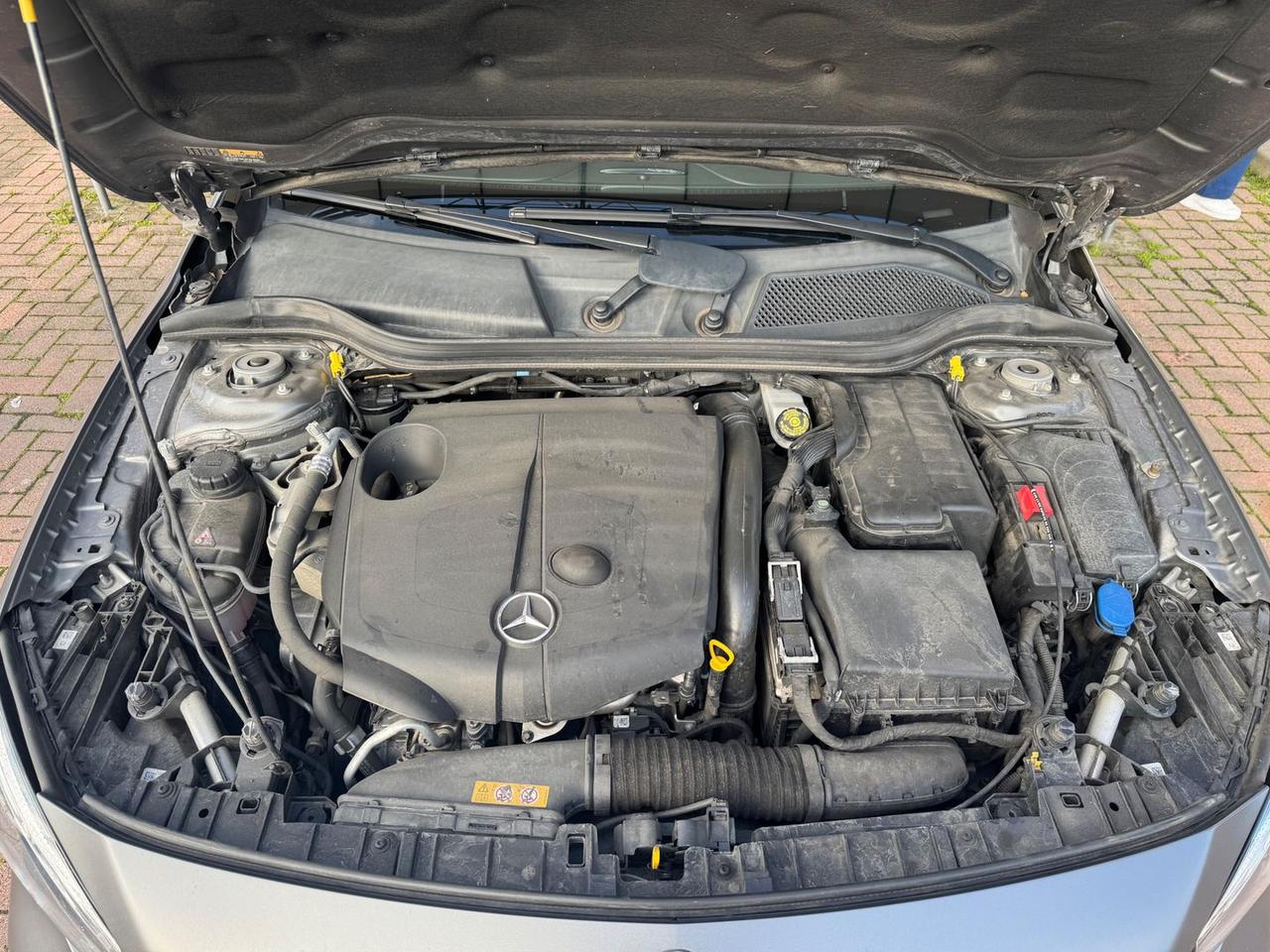 Mercedes-Benz GLA 200 Premium GLA 200 D TET #9904