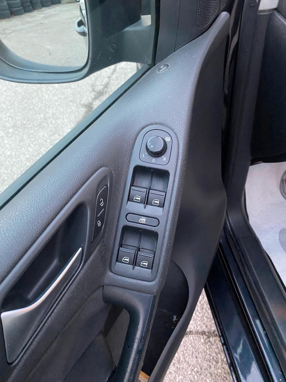 Volkswagen Golf 2.0 TDI 110CV DPF 5p. Highline