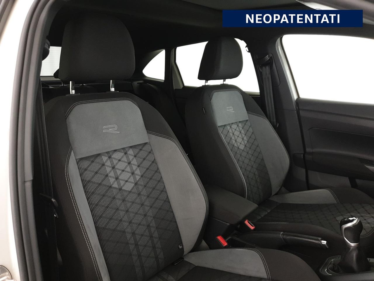 Volkswagen Taigo 1.0 tsi r-line 110cv