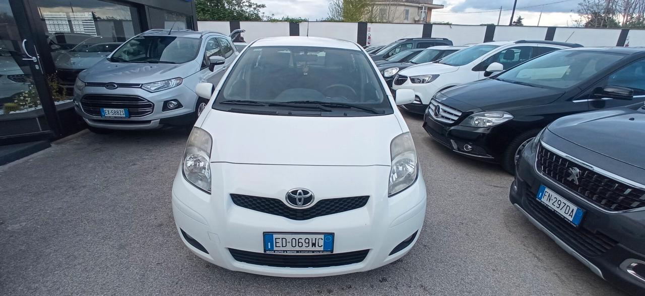 Toyota Yaris 1.4 D-4D 1 PROPRIETARIO