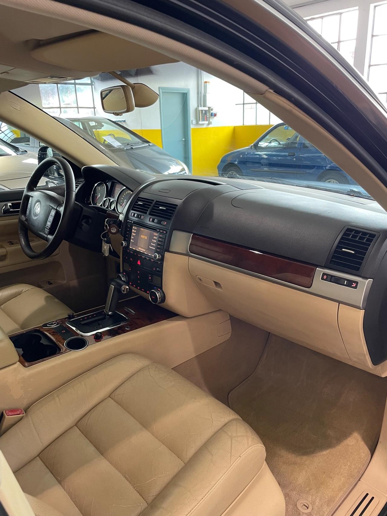Volkswagen Touareg 3.0 V6 TDI TAGLIANDI CERTIFICATI