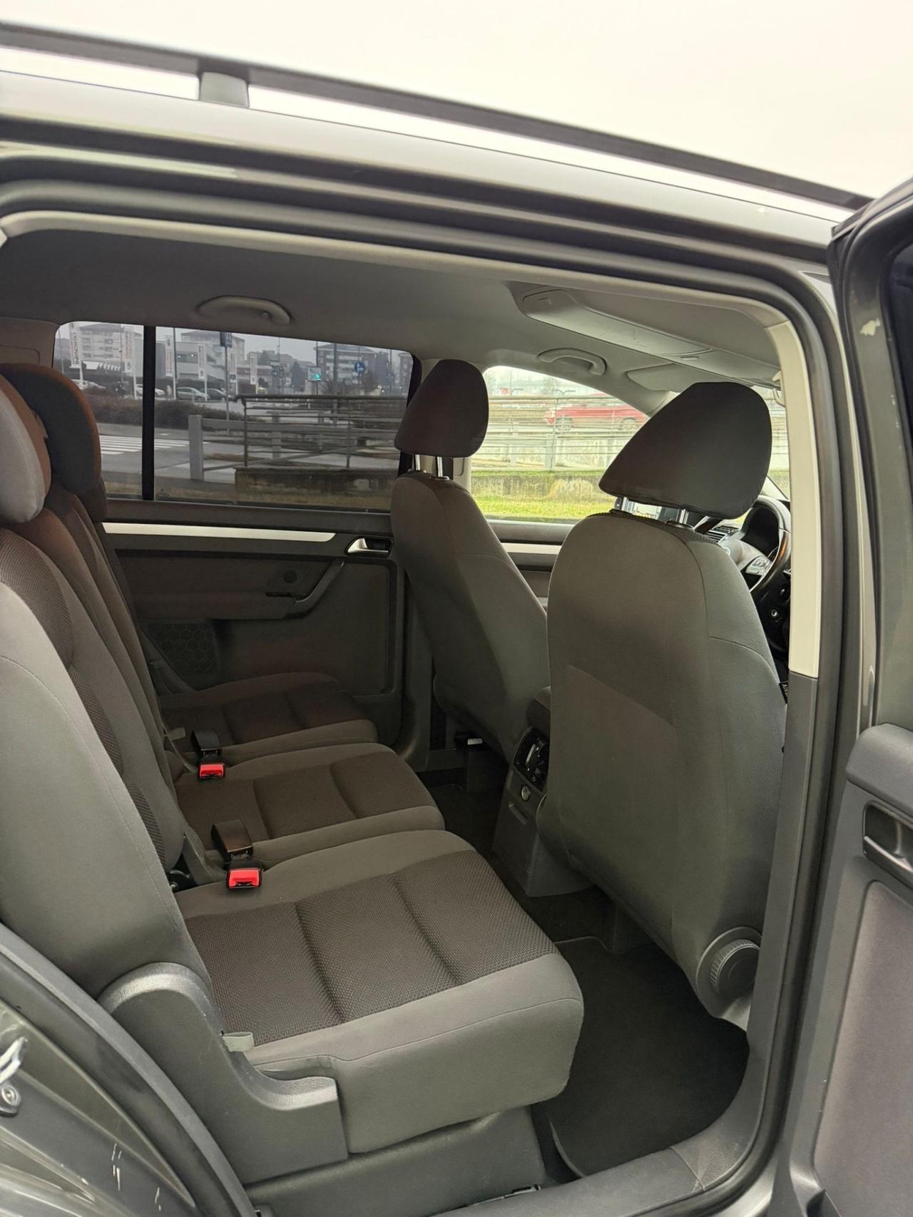 Volkswagen Touran Business 1.6 TDI Comfortline BMT