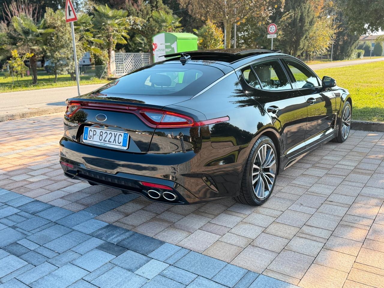 Kia Stinger 2.2 CRDi RWD AT8 GT Line