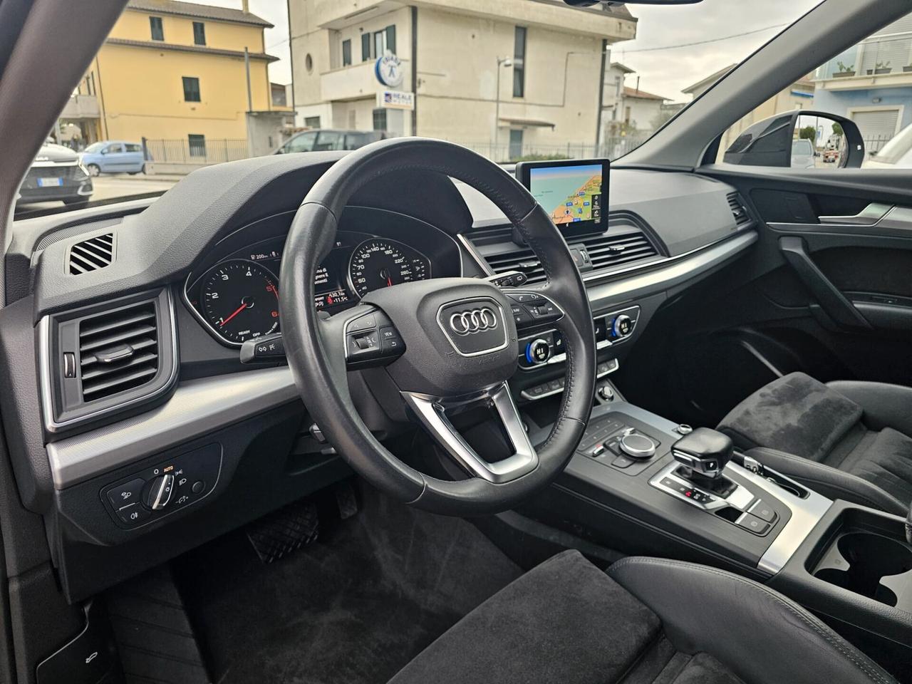 Audi Q5 30 TDI S tronic line plus