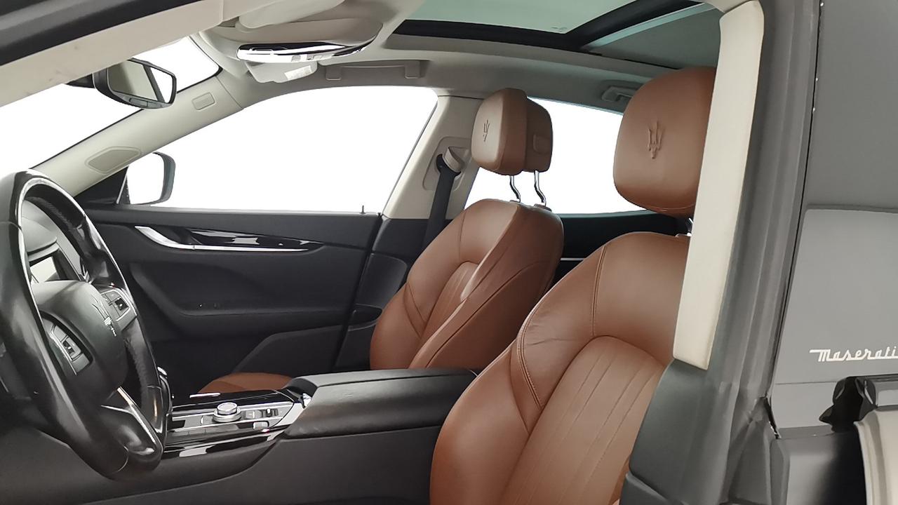 MASERATI Levante - Levante 3.0 V6 275cv auto