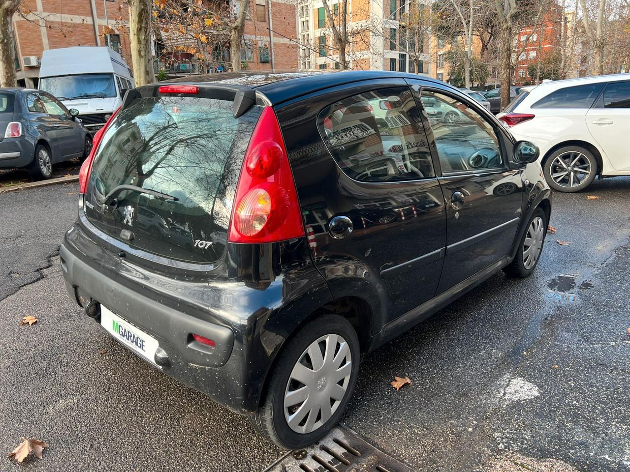 Peugeot 107 1.0 68CV 5p. Sweet Years 2Tronic