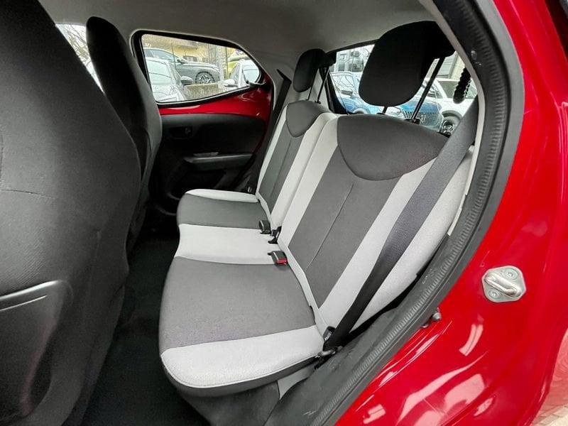 Toyota Aygo 5p 1.0 x-play my15