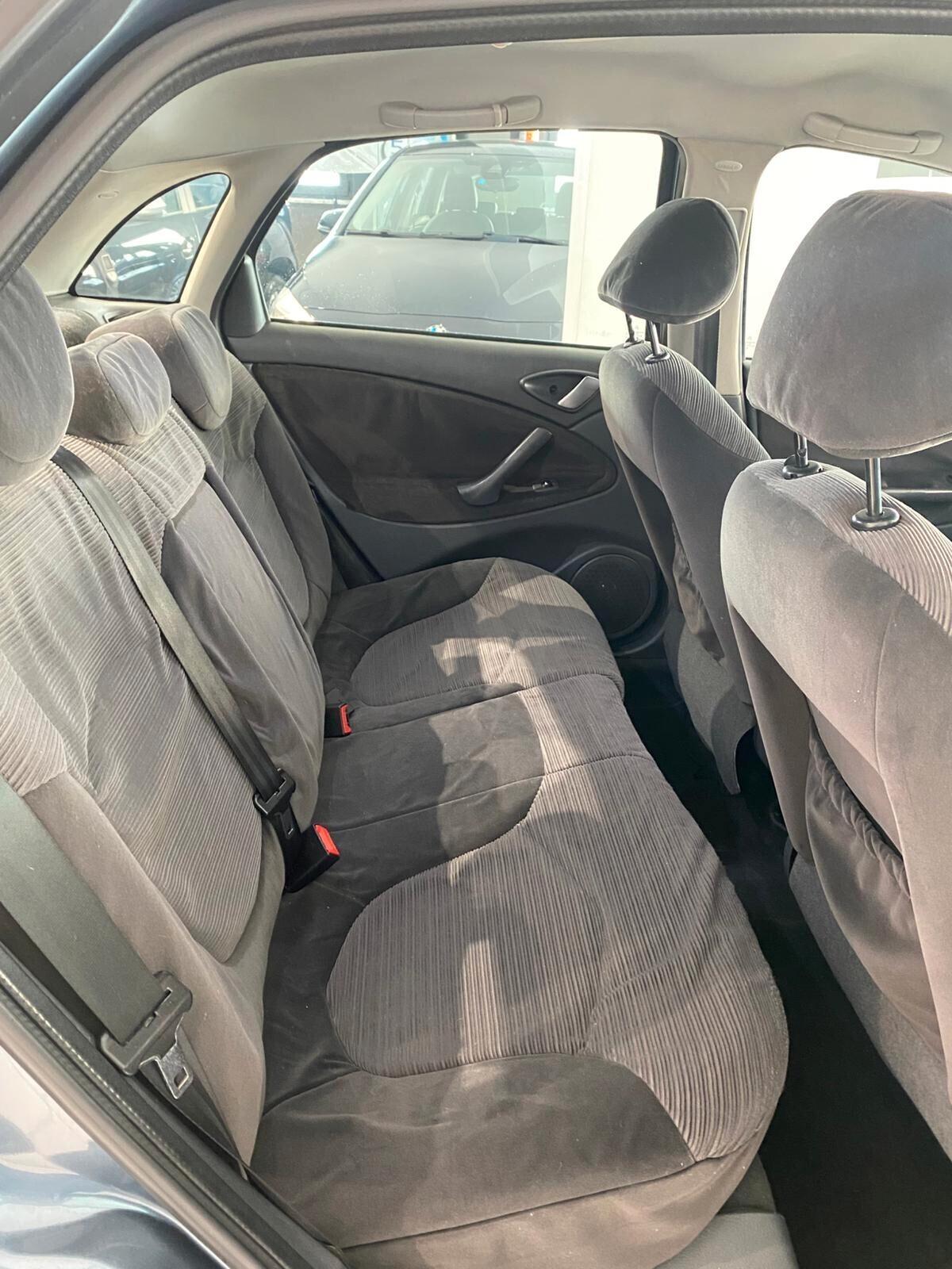 Citroen C5 1.6 HDi 110CV FAP Elegance