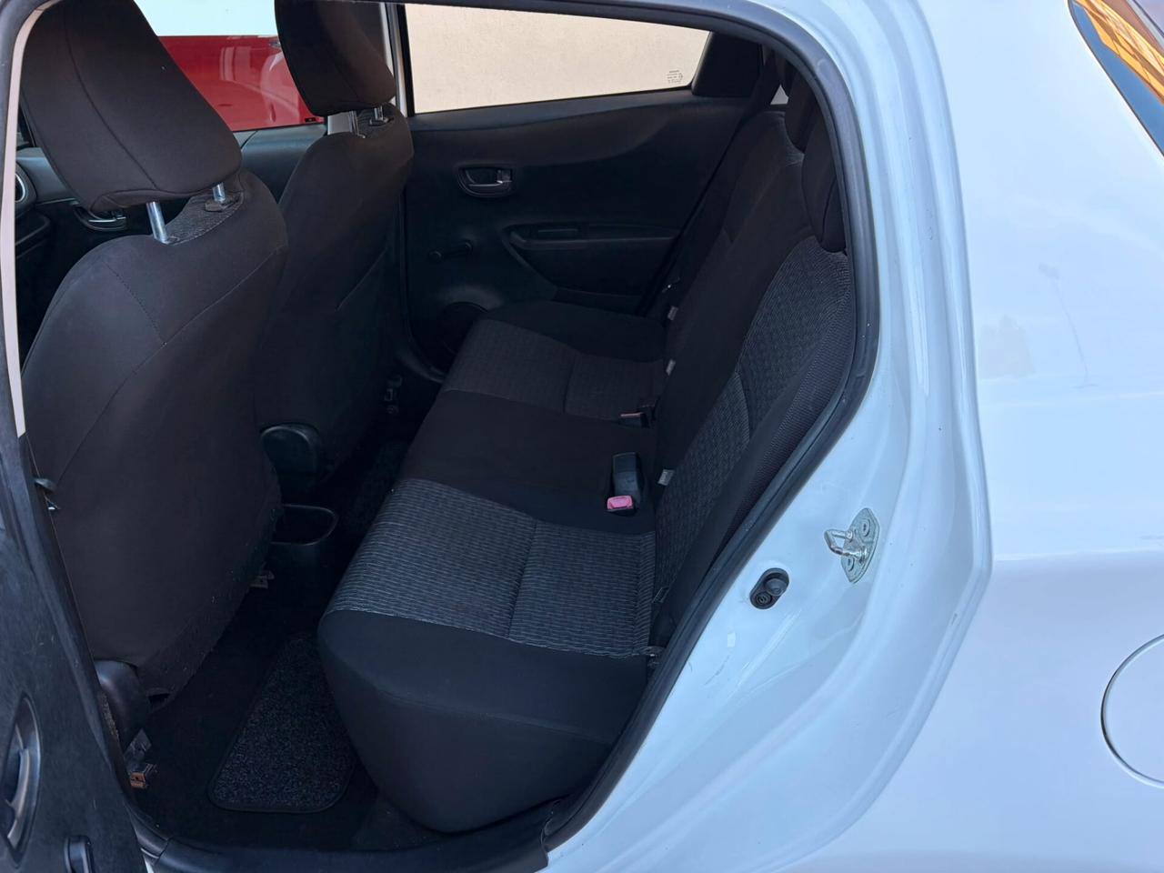 Toyota Yaris 1.0 5 porte Lounge