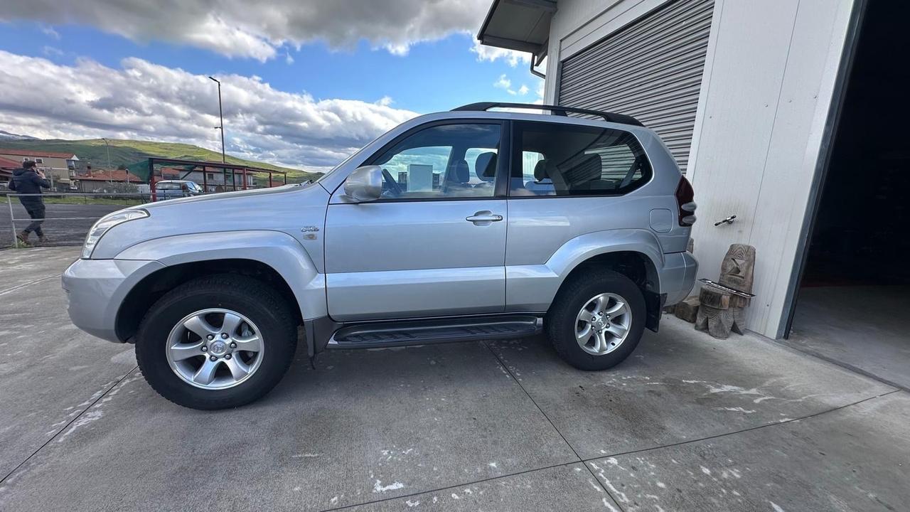 Toyota Land Cruiser 3.0 D-4D 16V cat 3 porte Sol