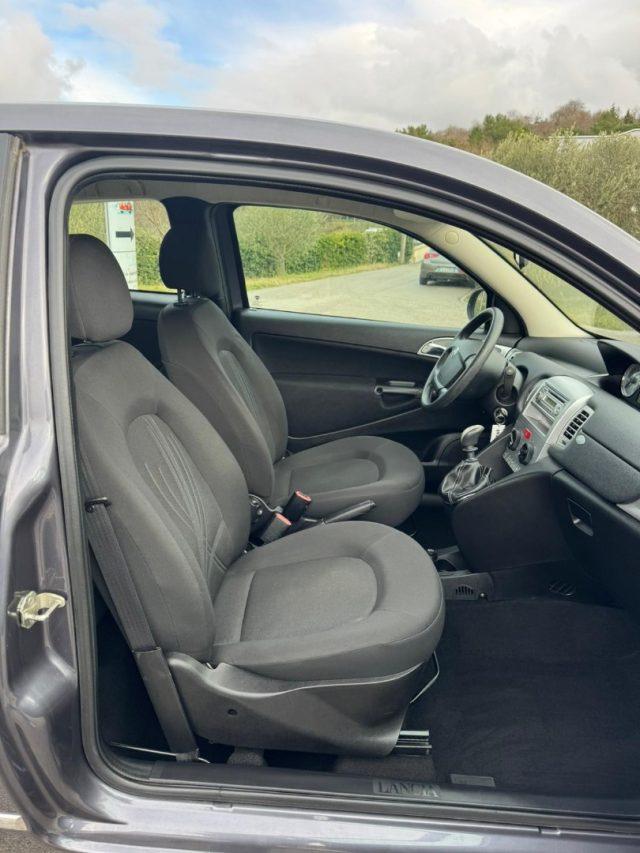 LANCIA Ypsilon 1.2 69 CV Unyca