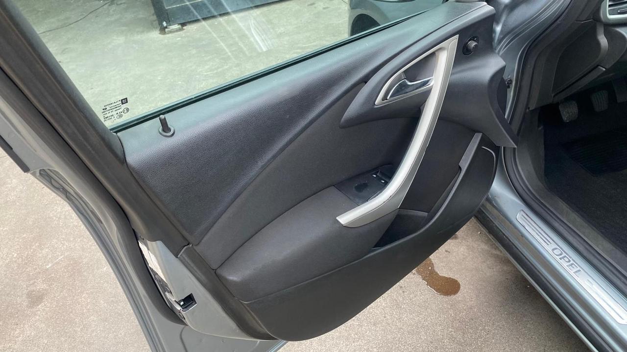 Opel Astra 1.7 CDTI 110CV 5 porte Cosmo