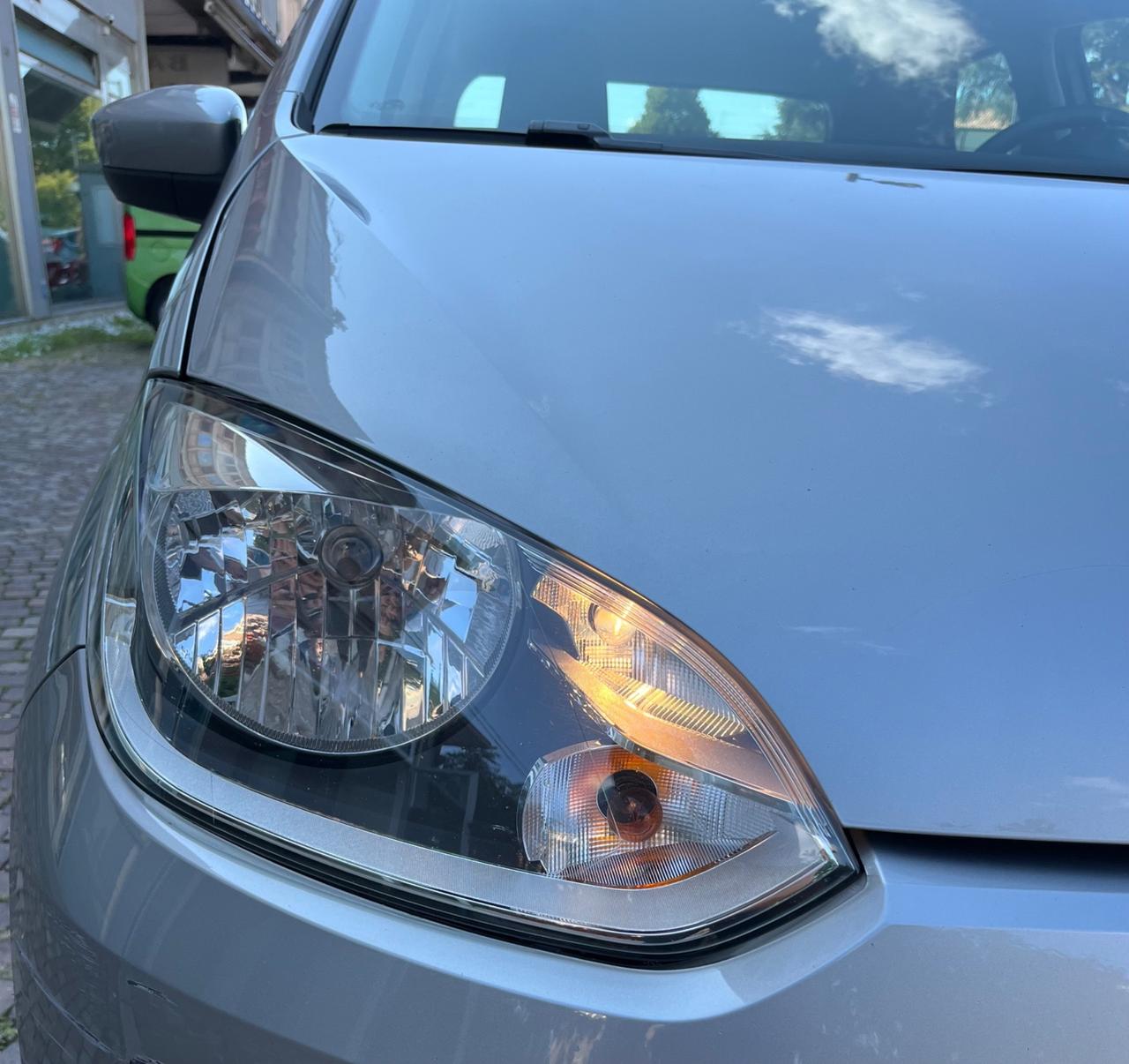 Volkswagen up! 1.0 5p. eco move BlueMotion Technology