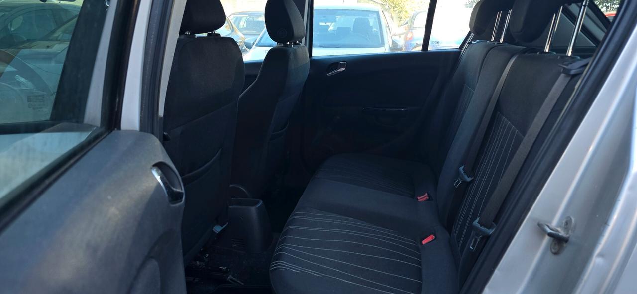 Opel Corsa 1.4 16V 5 porte Cosmo