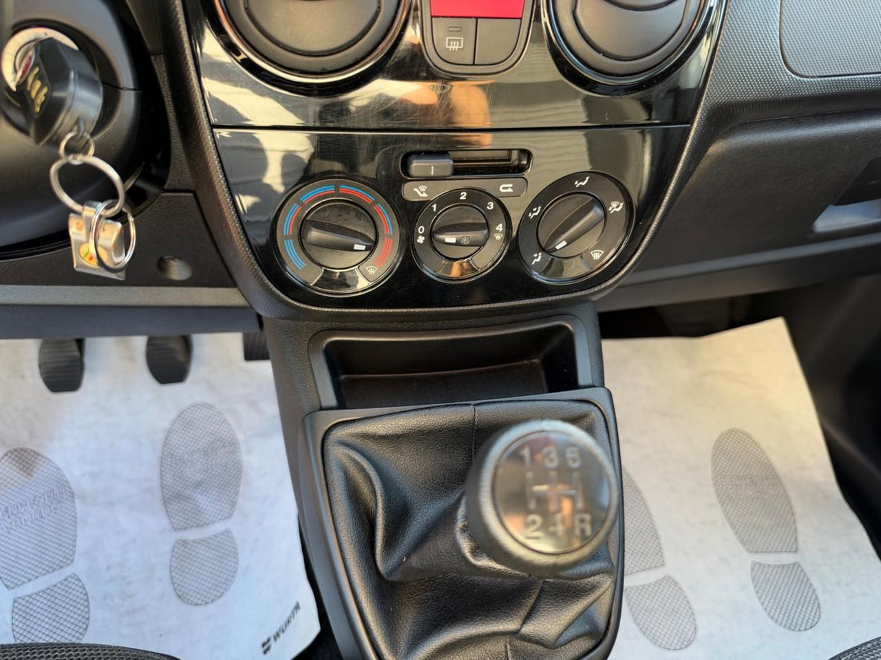 Fiat Qubo 1.3 MTJ 16V TREKKING 95CV N1 4 POSTI