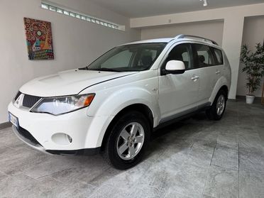 Mitsubishi Outlander 2.0 DI-D Invite DPF
