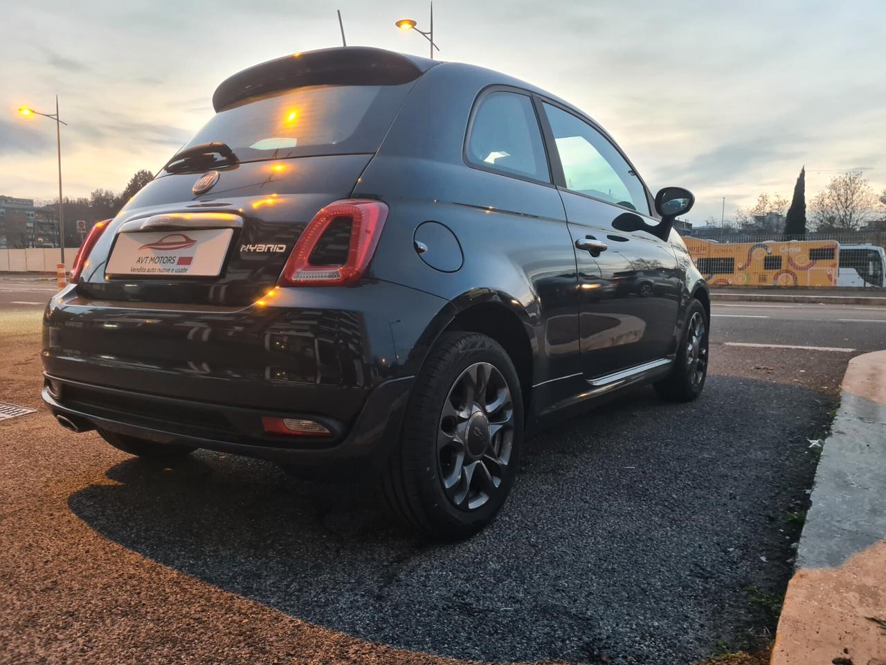 Fiat 500 1.0 Hybrid Connect Sport