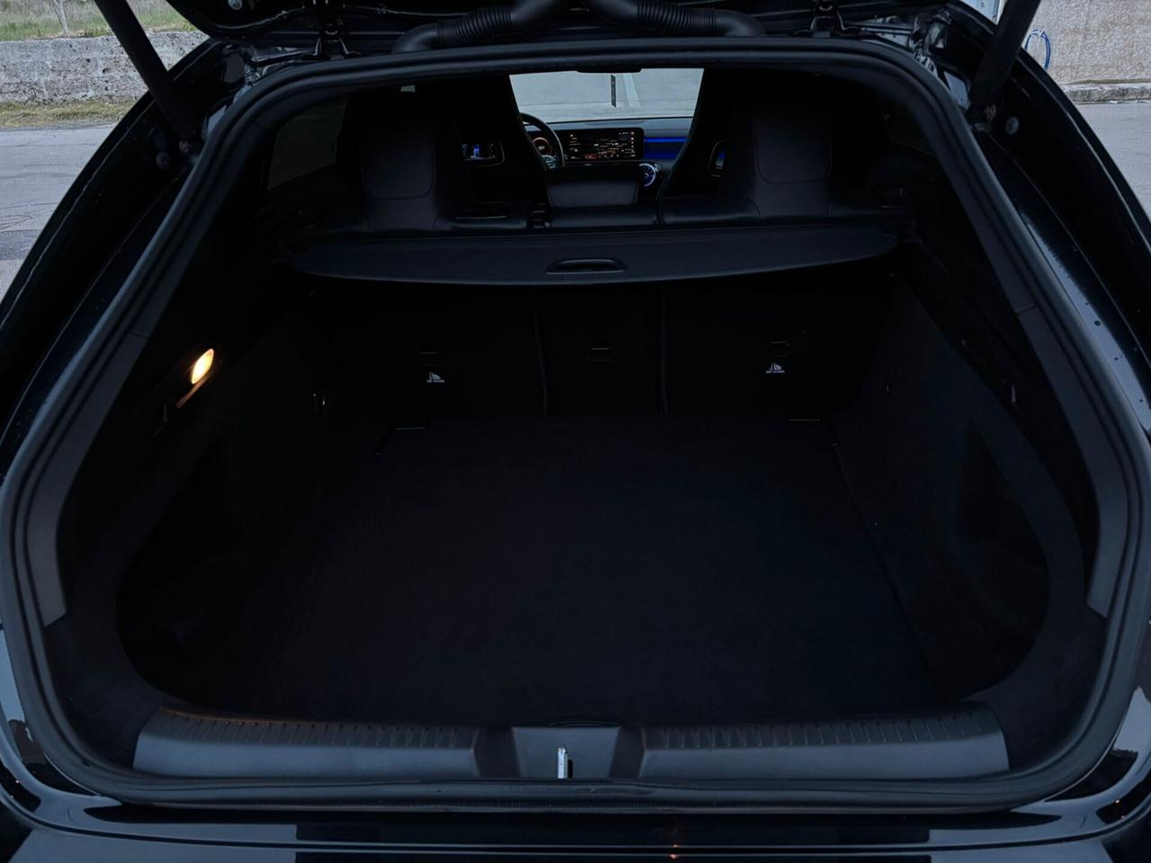 Mercedes-benz CLA 180d Premium Amg - 2020