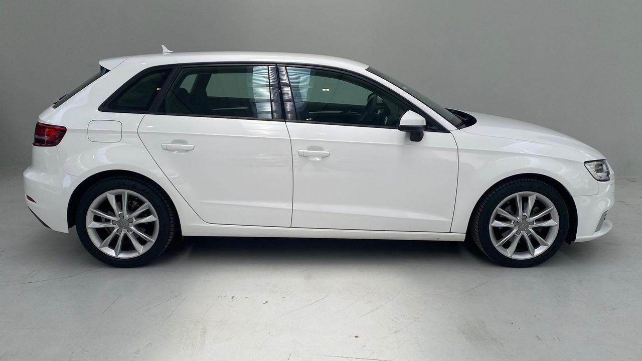 AUDI A3 Sportback 1.6 tdi Sport 110cv s-tronic