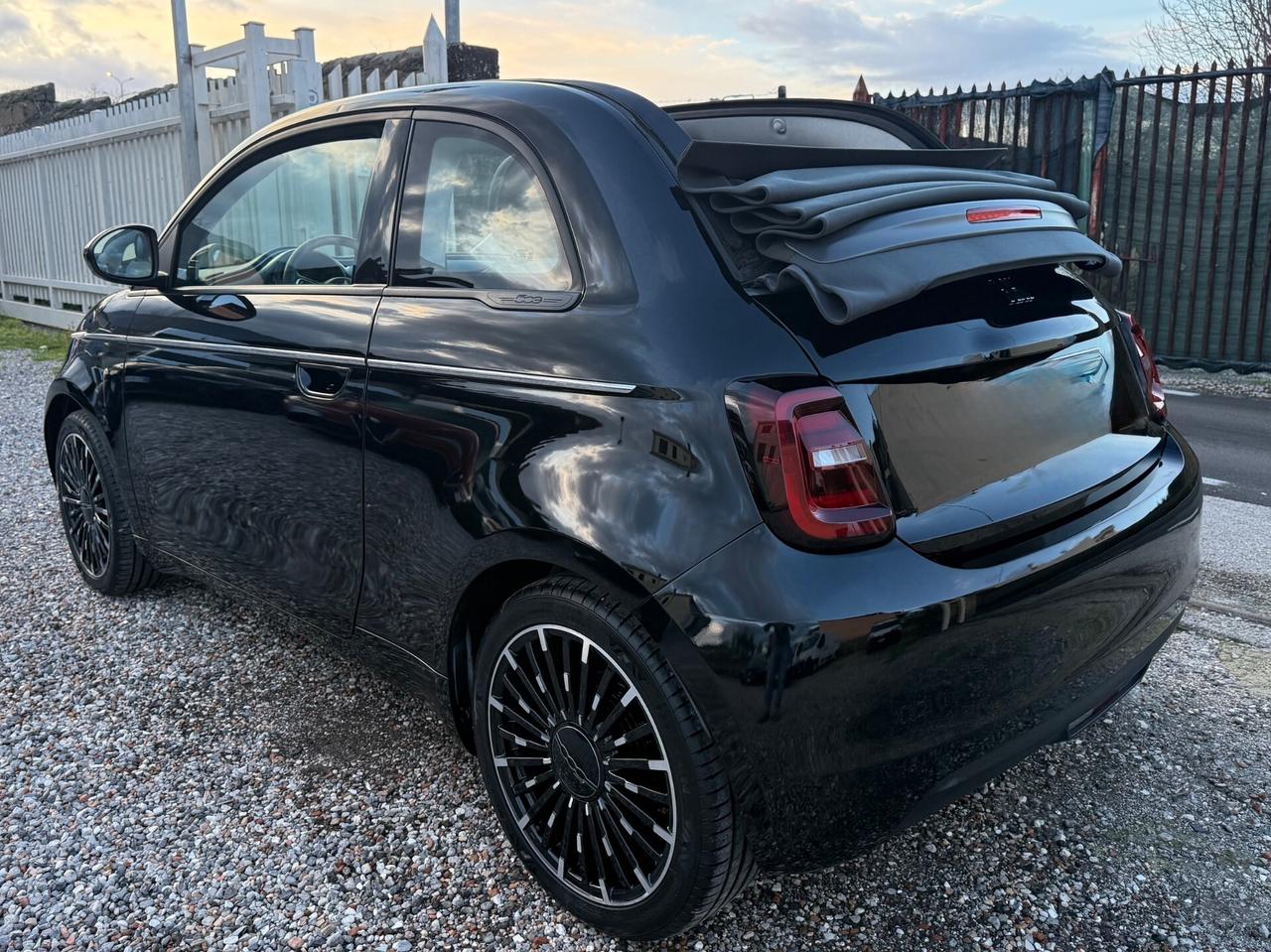 Fiat 500e Cabrio 42 kWh LA PRIMA (Soh 100%)