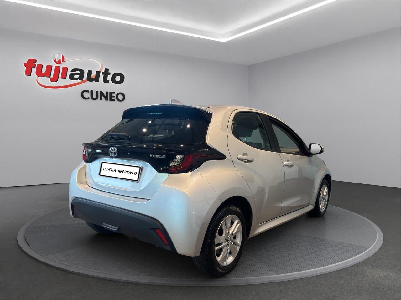 Toyota Yaris 1.5h Business
