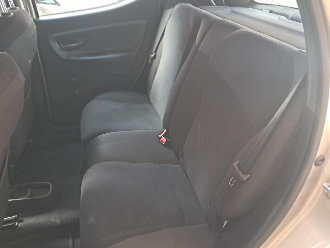 LANCIA YPSILON -NEOPATENTATI-2014-Euro4990