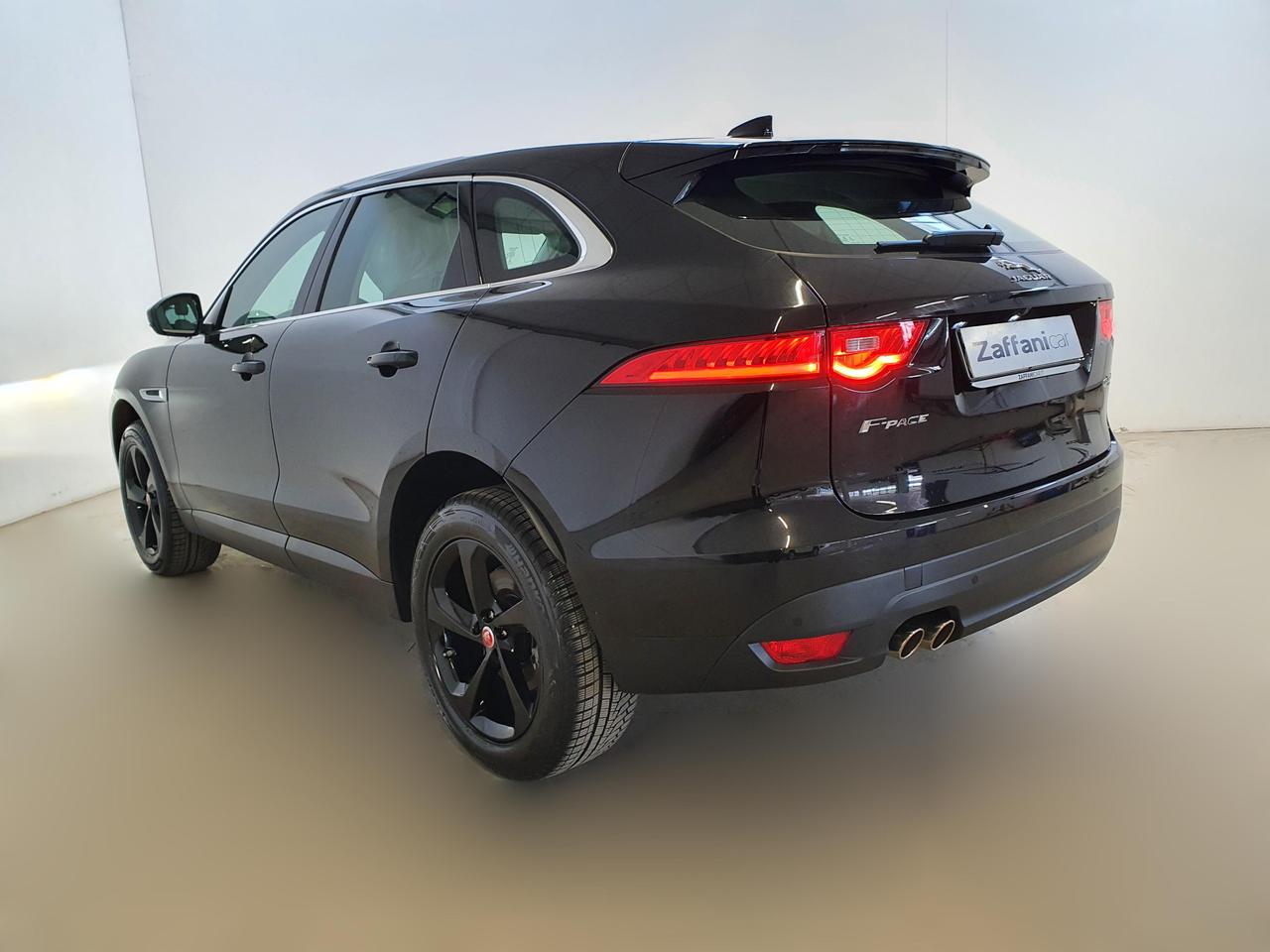 JAGUAR E-Pace (X540) - E-Pace 2.0D 240 CV AWD aut. R-Dynamic S