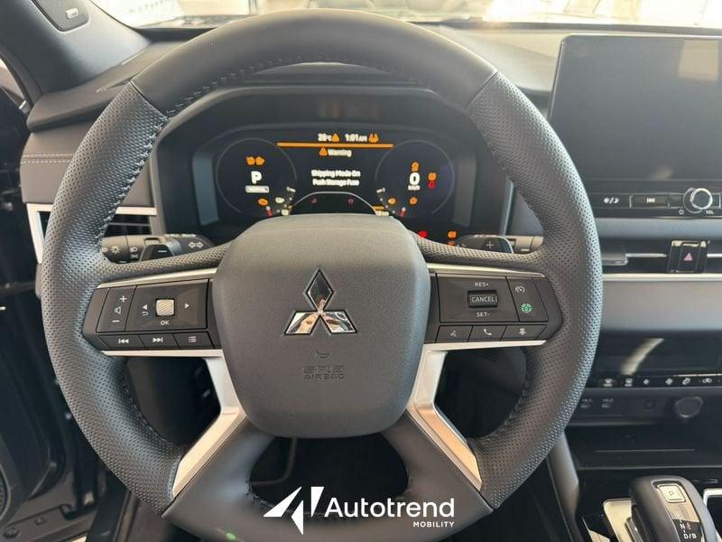 Mitsubishi Outlander PHEV 2.4L Plug-In Hybrid PHEV 306 CV AWD Intense