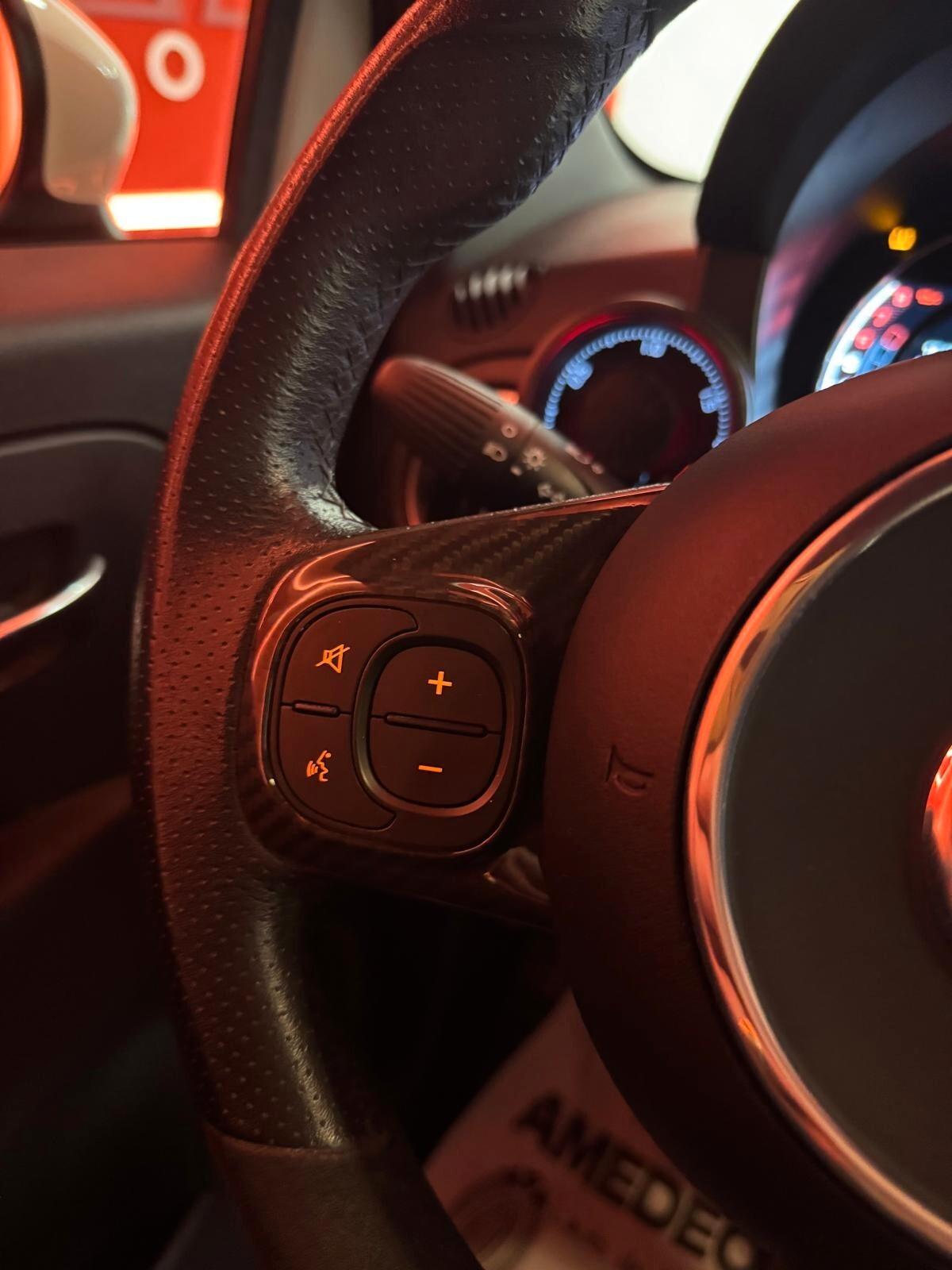 Abarth 595 1.4 Turbo T-Jet 180 CV Esseesse