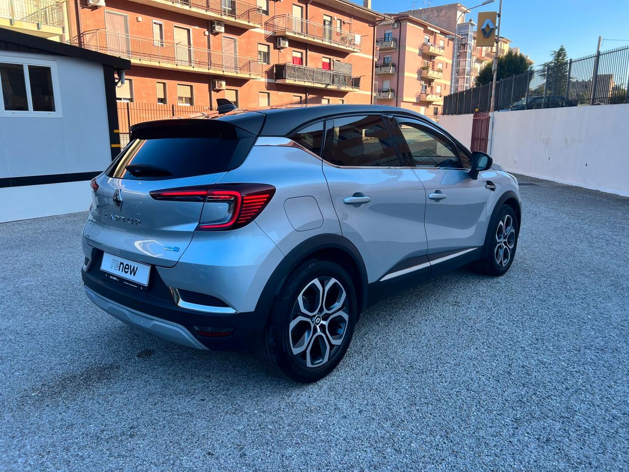 Renault Captur Full Hybrid E-Tech 145 CV Techno Fast Track