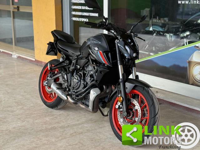 YAMAHA MT-07 LANCH EDITION STORM FLUO
