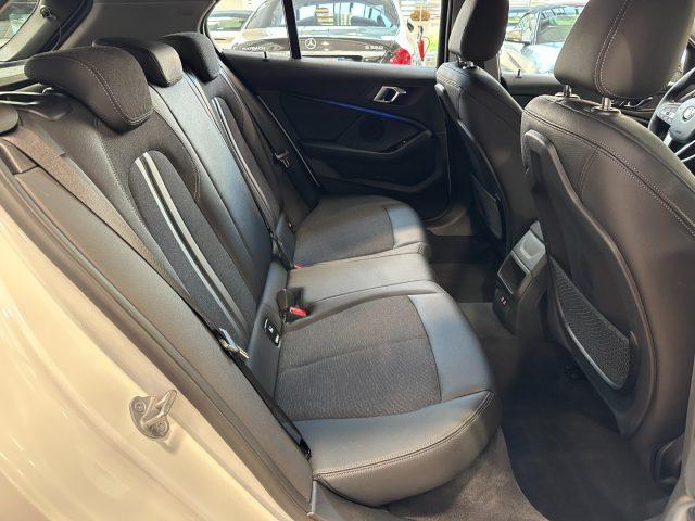 BMW 116 d Sport Automatica - LED - Carplay - 17"
