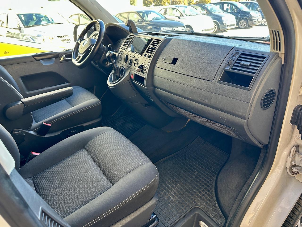 Volkswagen Multivan 2.5 TDI/174CV Highline